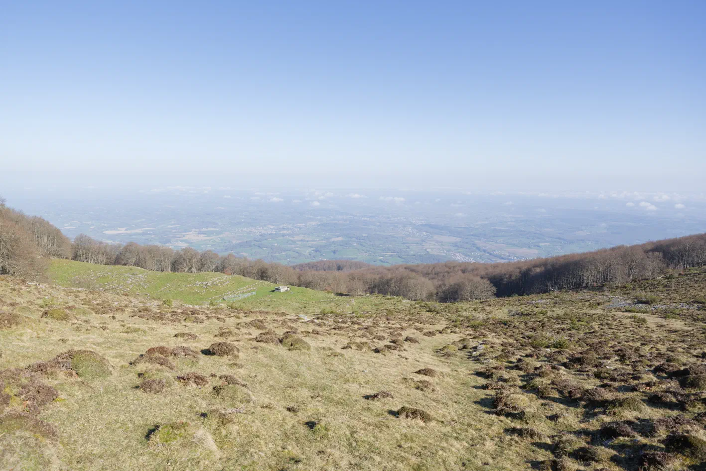 Vue plongeante sur la plaine