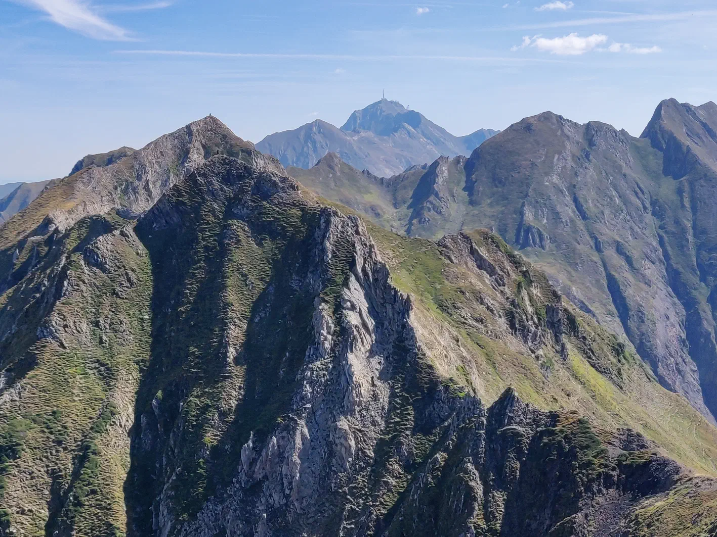 Le Pic du Midi au fond