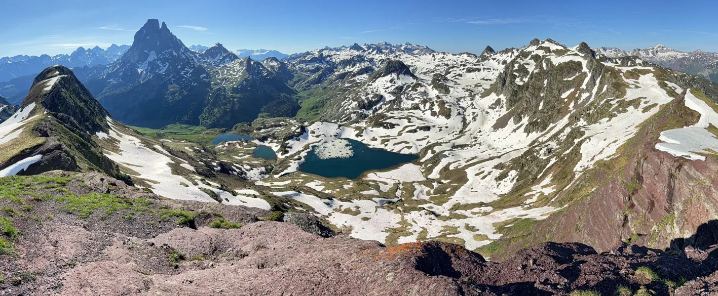 Panorama sur les lacs d&rsquo;Ayous