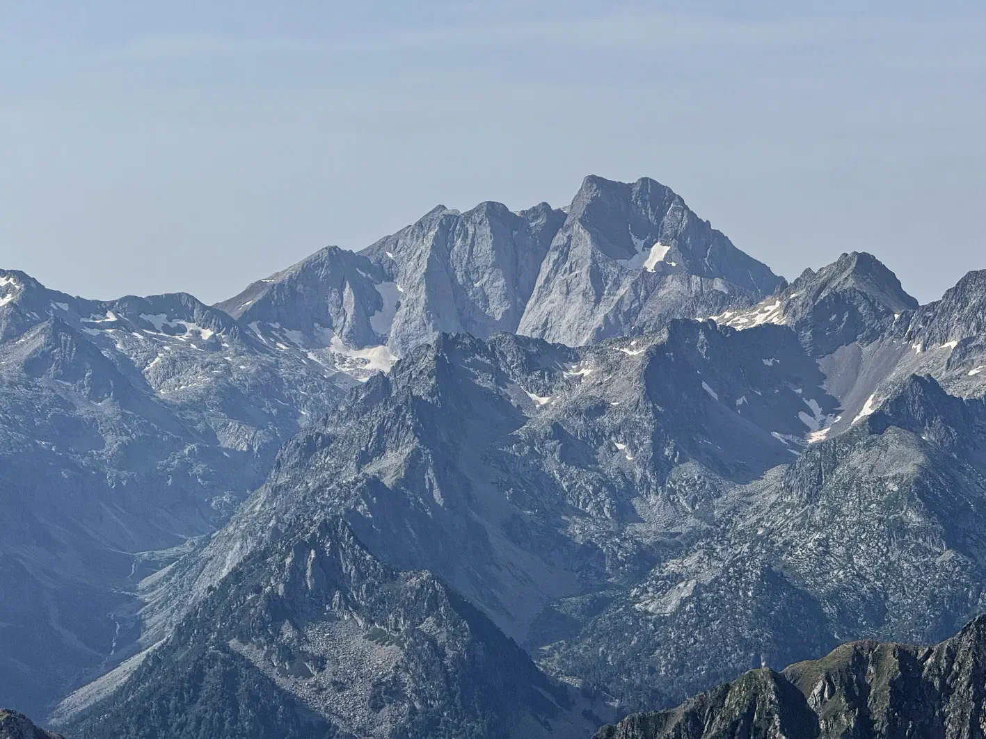 Zoom sur les grands voisins